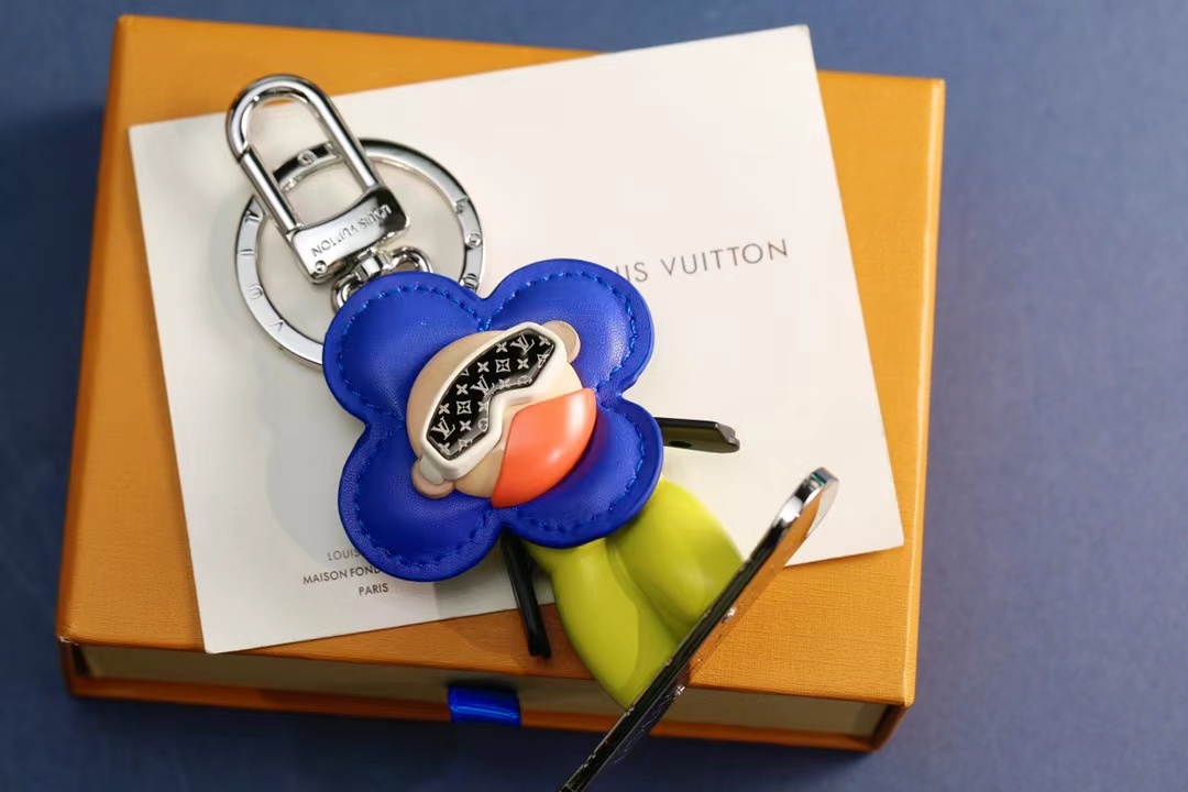 LV Louis Vuitton バッグペンダント キーホルダー 72 zm