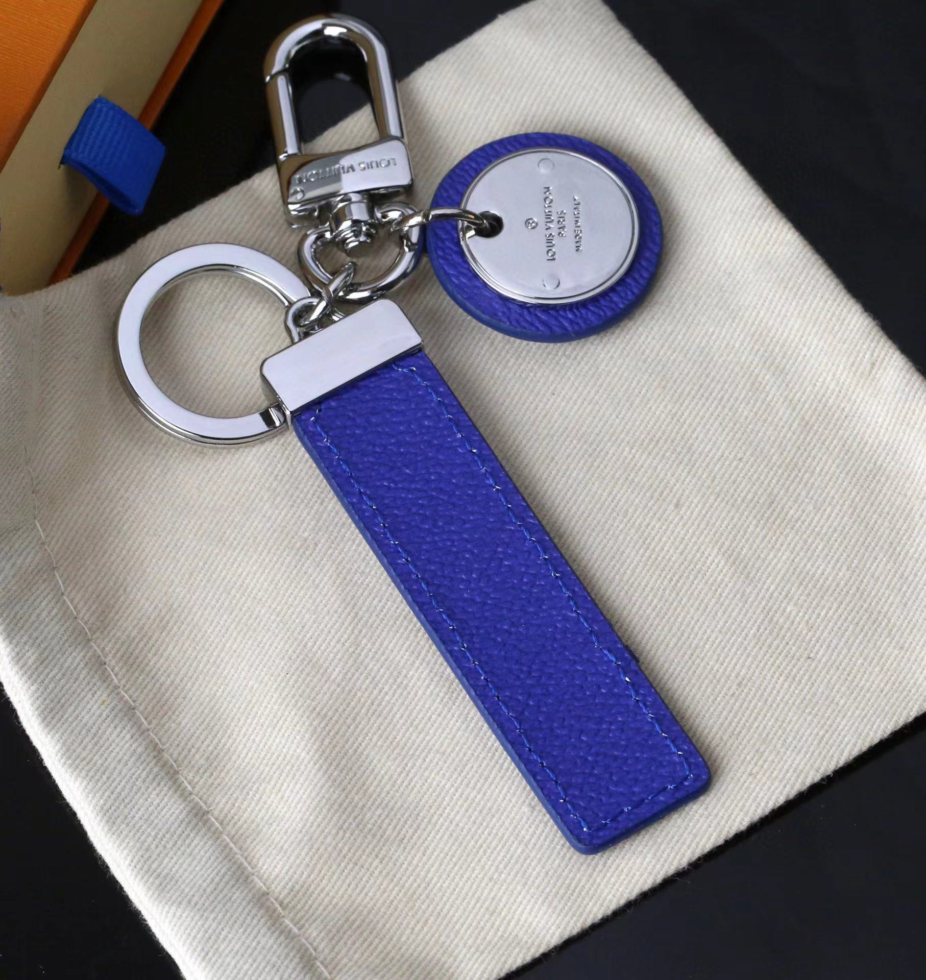 LV Louis Vuitton バッグペンダント キーホルダー 68 zm