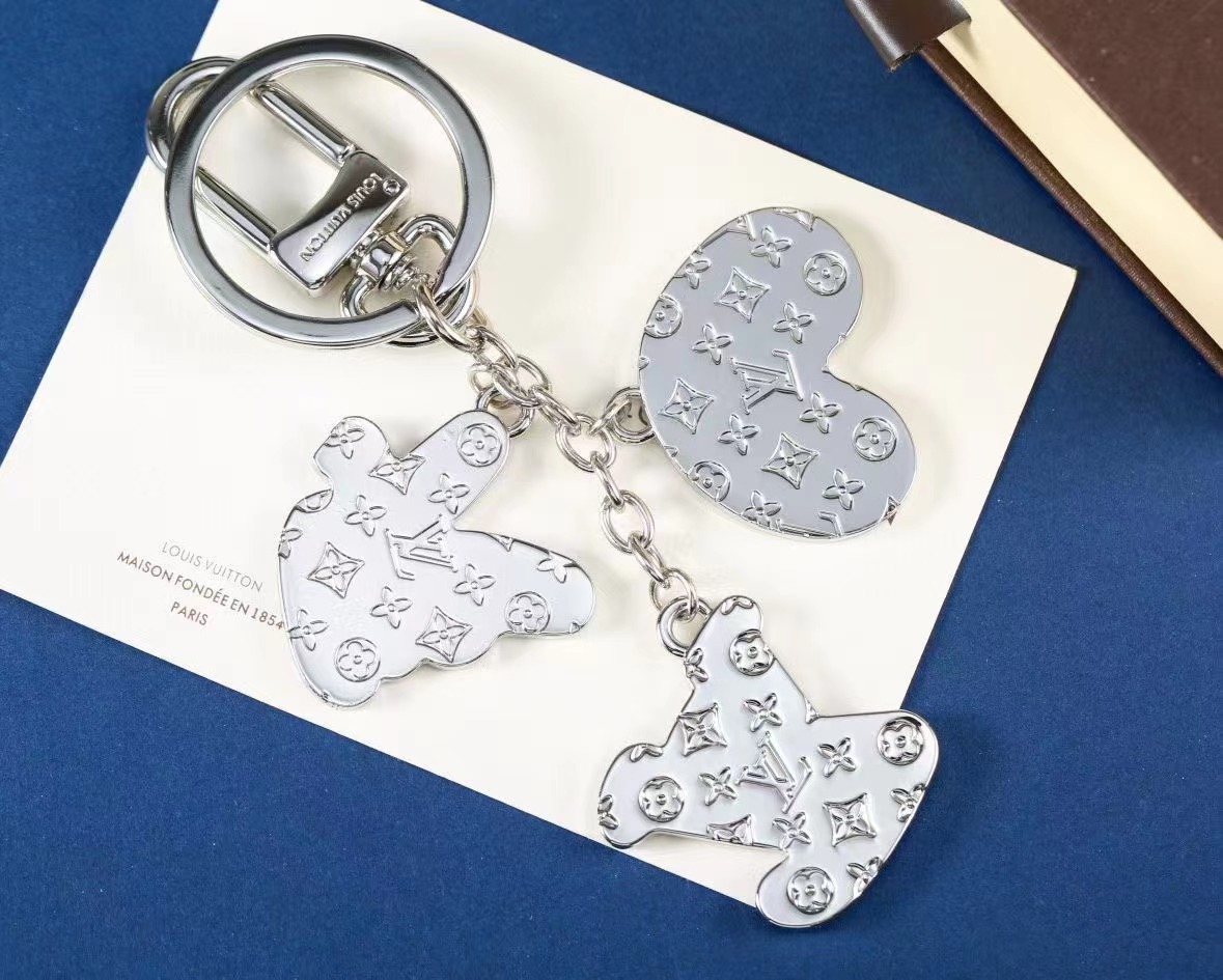LV Louis Vuitton バッグペンダント キーホルダー 44 zm