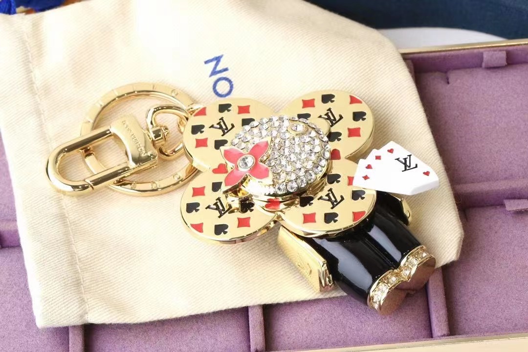 LV Louis Vuitton バッグペンダント キーホルダー 24 zm