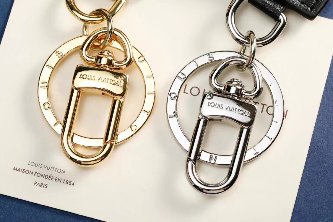 LV Louis Vuitton バッグペンダント キーホルダー 78 zm