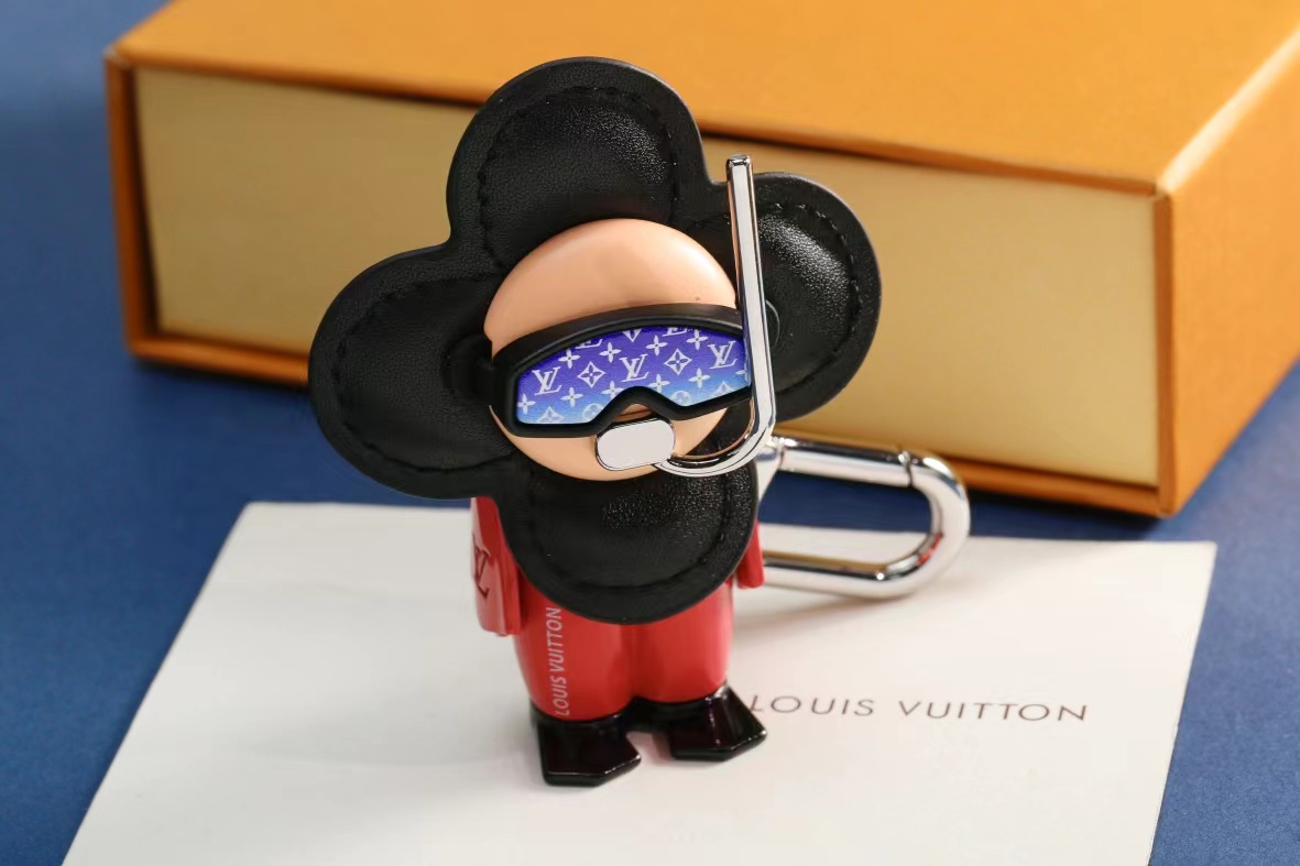 LV Louis Vuitton バッグペンダント キーホルダー 77 zm