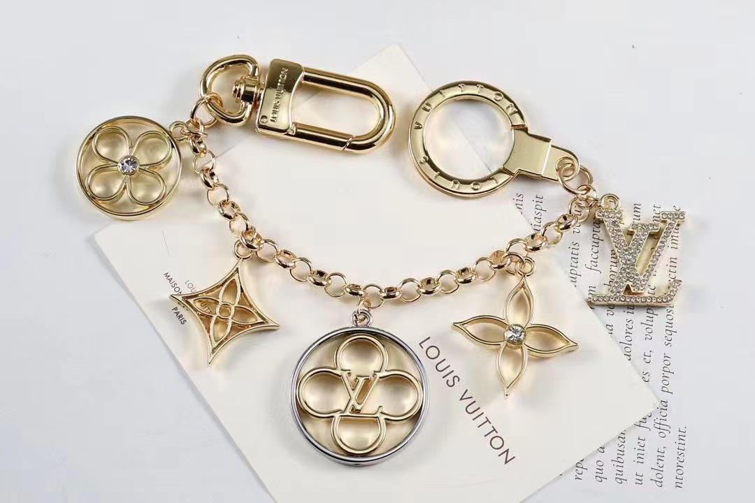 LV Louis Vuitton バッグペンダント キーホルダー 47 zm