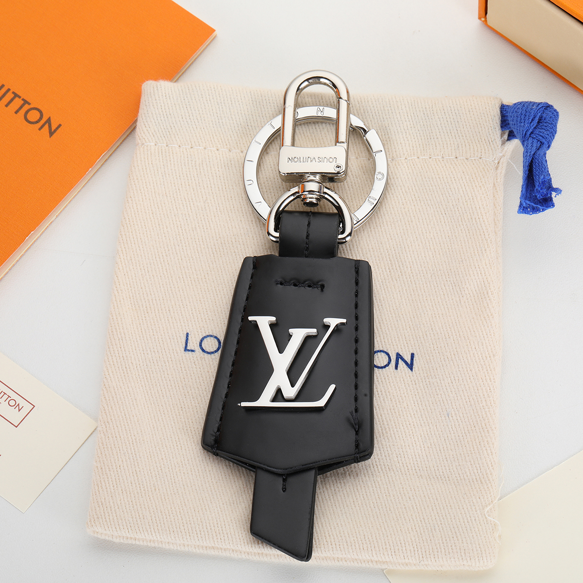 LV Louis Vuitton バッグペンダント キーホルダー05 zm