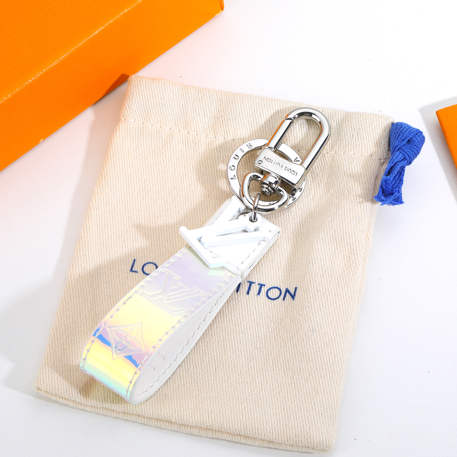 LV Louis Vuitton バッグペンダント キーホルダー15 zm