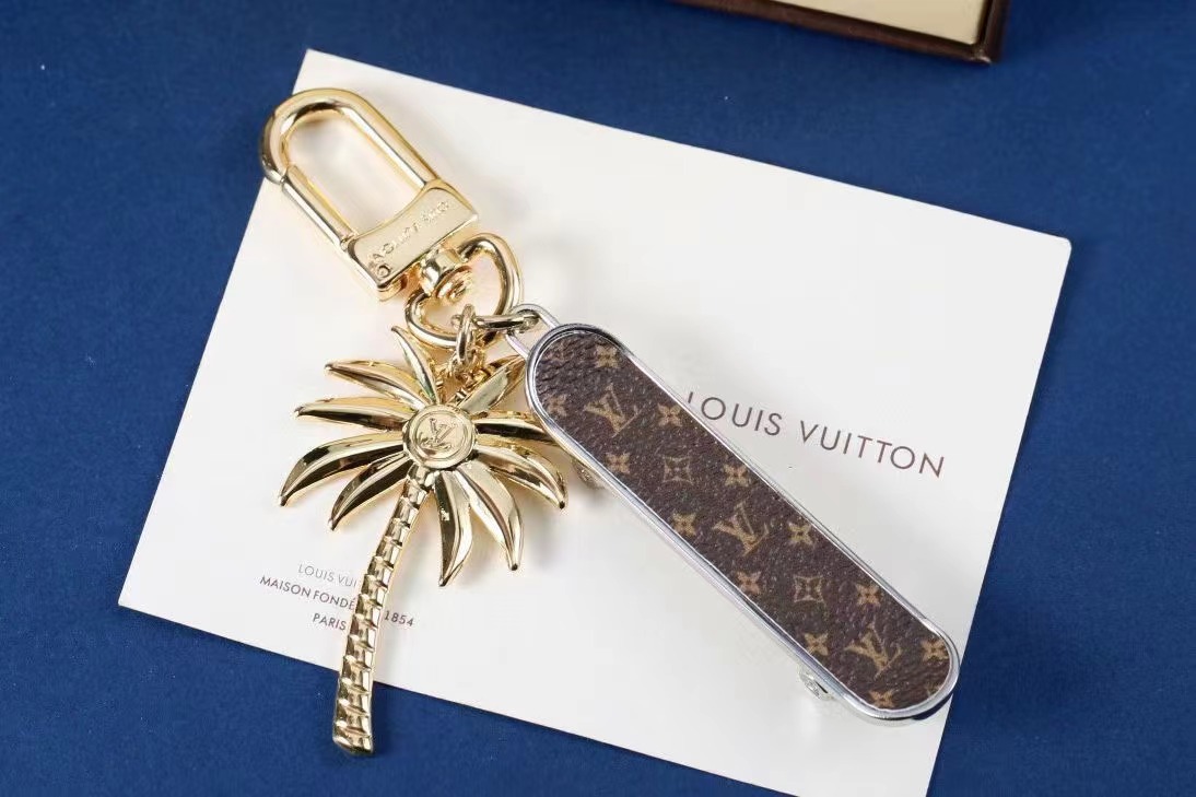 LV Louis Vuitton バッグペンダント キーホルダー 46 zm