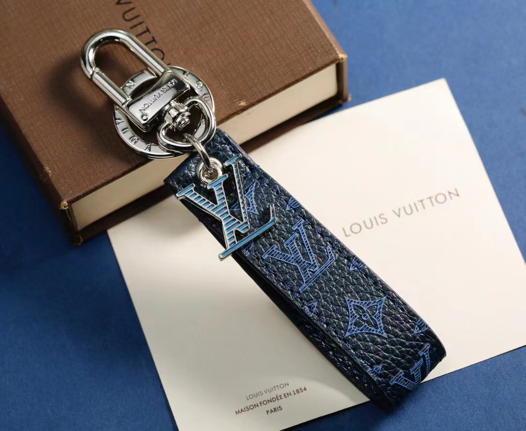 LV Louis Vuitton バッグペンダント キーホルダー 53 zm