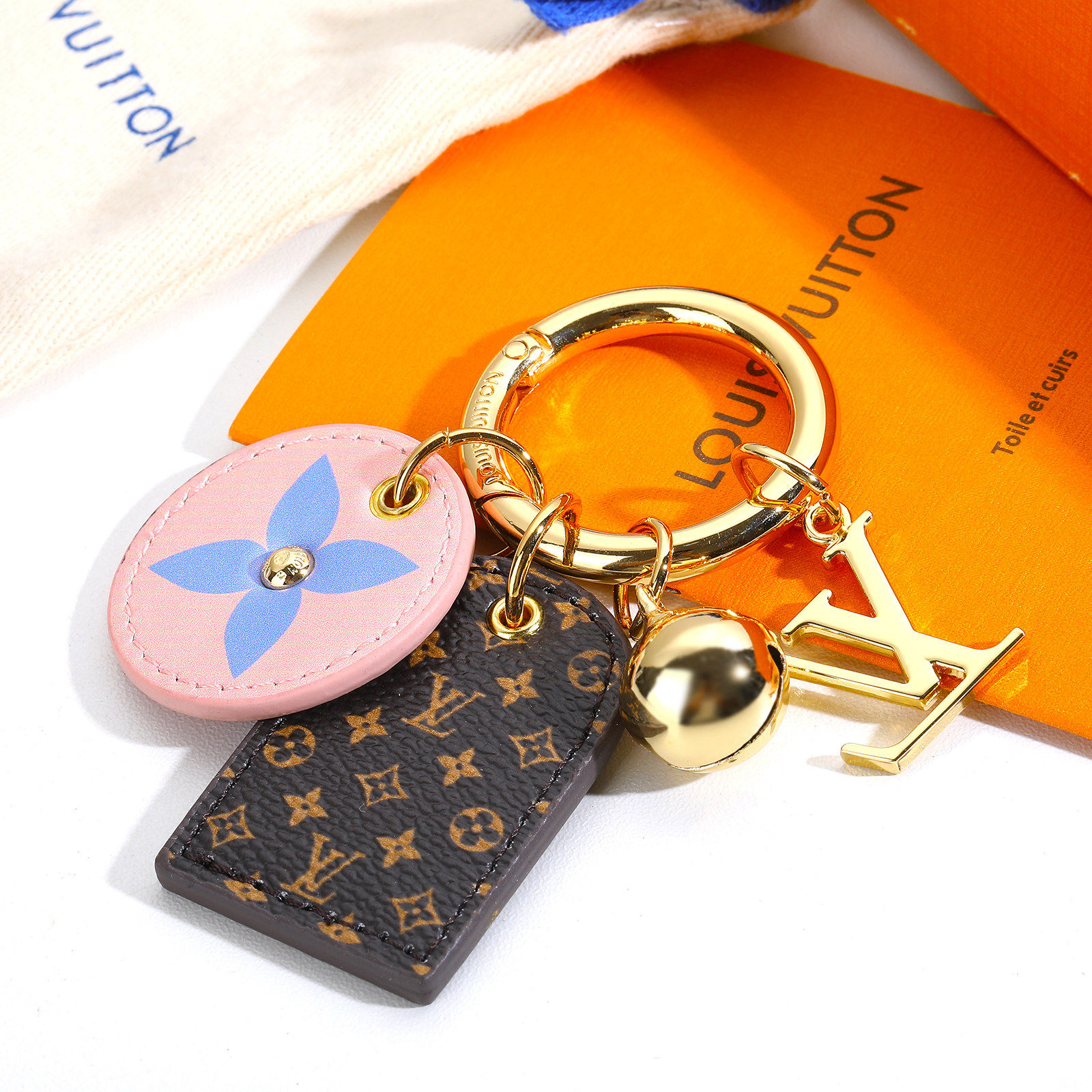 LV Louis Vuitton バッグペンダント キーホルダー 19 zm
