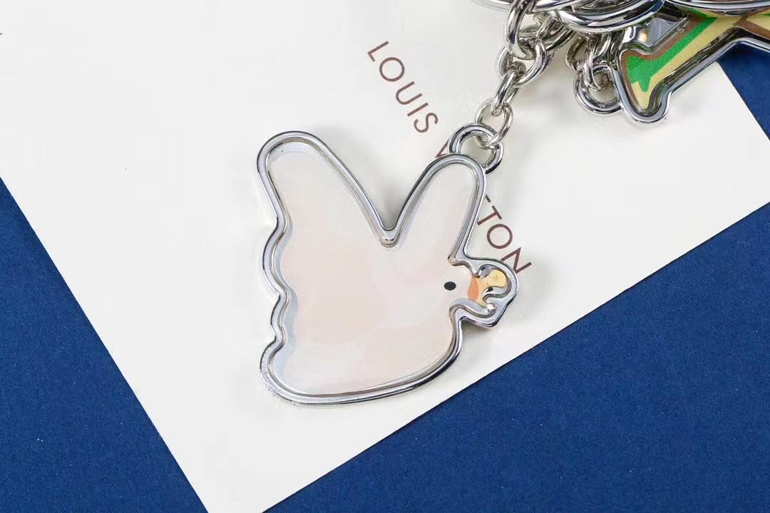 LV Louis Vuitton バッグペンダント キーホルダー 44 zm