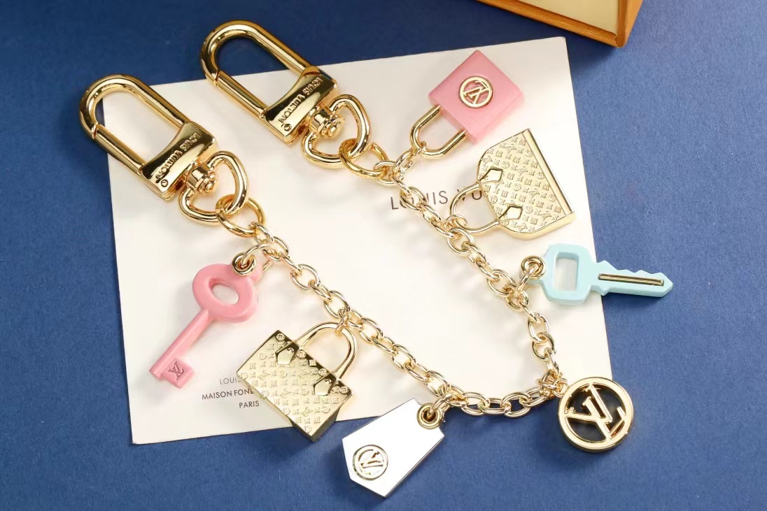 LV Louis Vuitton バッグペンダント キーホルダー 75 zm