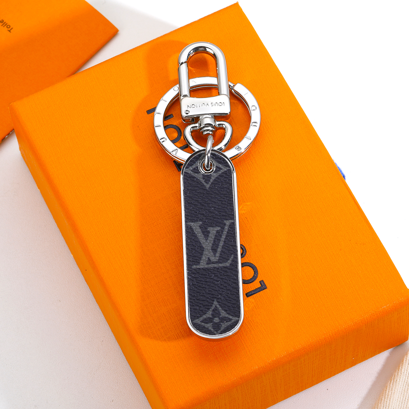 LV Louis Vuitton バッグペンダント キーホルダー09 zm