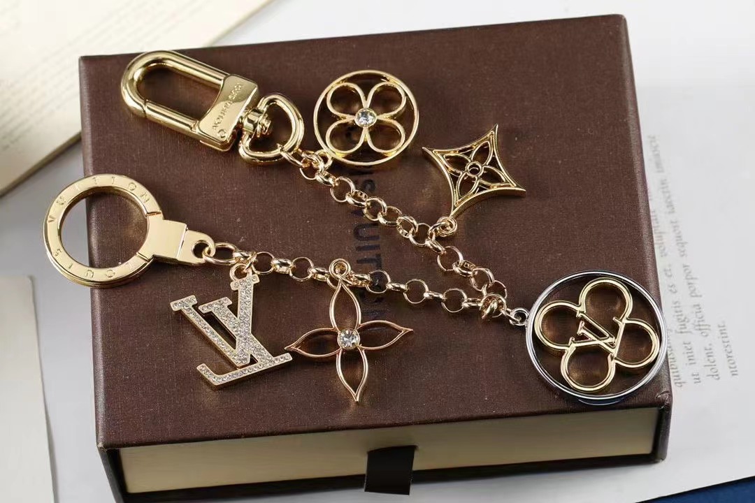 LV Louis Vuitton バッグペンダント キーホルダー 47 zm