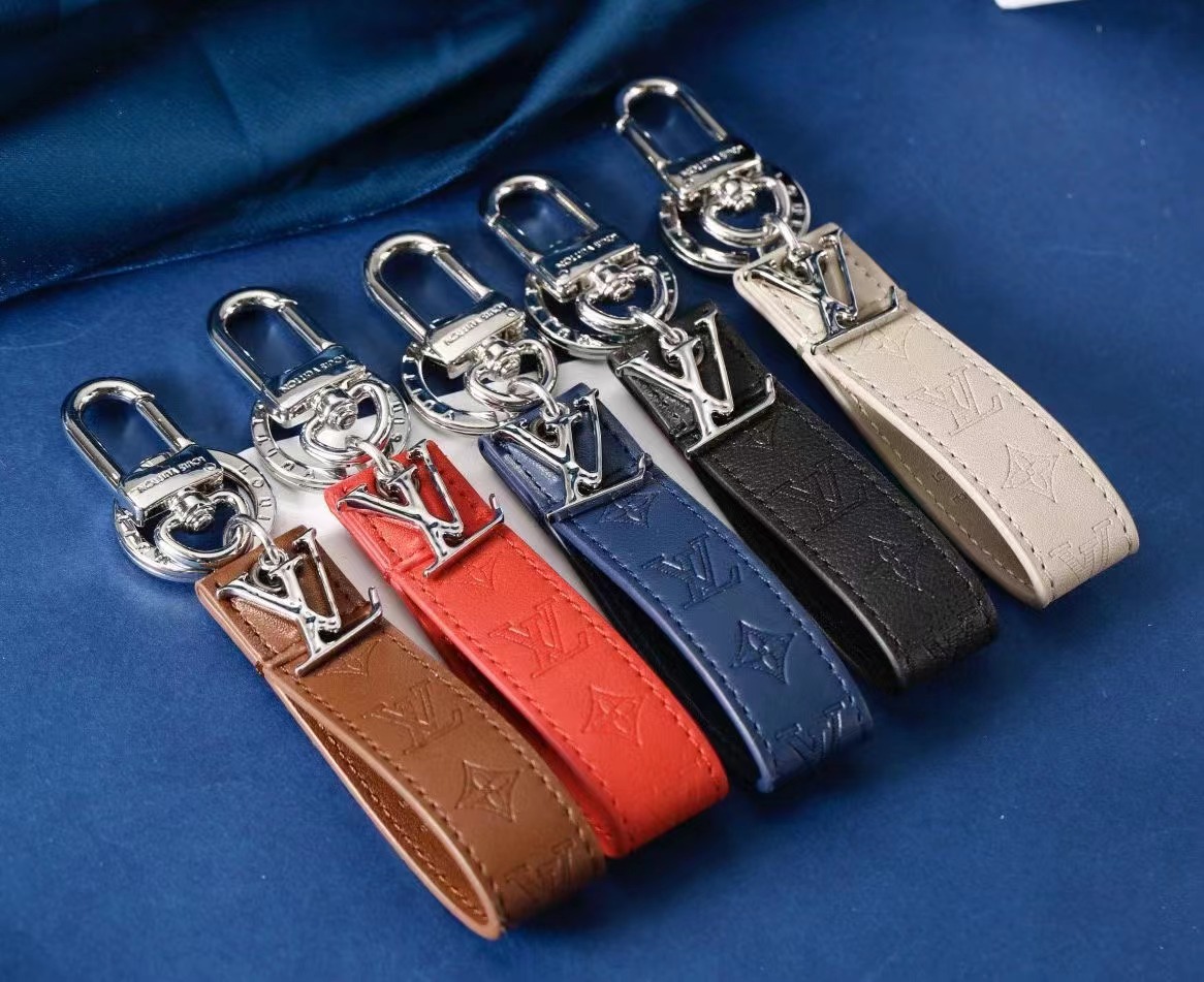 LV Louis Vuitton バッグペンダント キーホルダー 35 zm