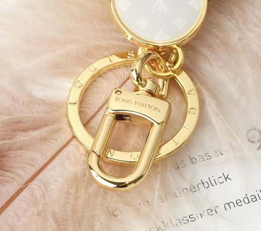 LV Louis Vuitton バッグペンダント キーホルダー 22 zm
