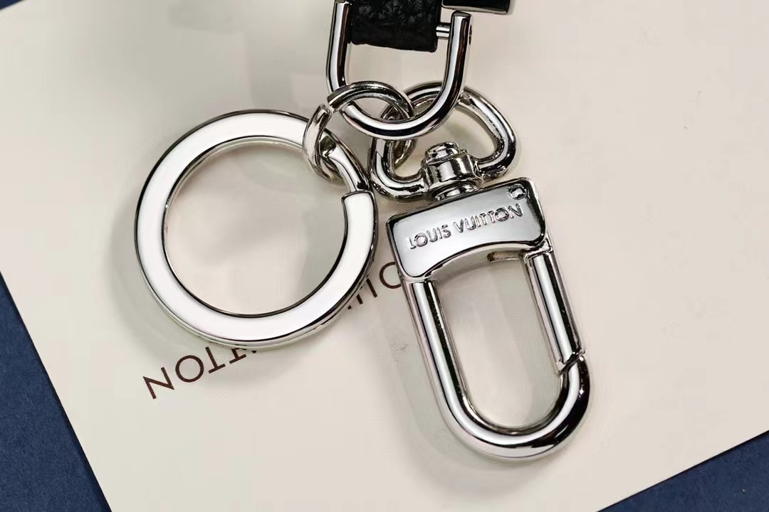 LV Louis Vuitton バッグペンダント キーホルダー 56 zm