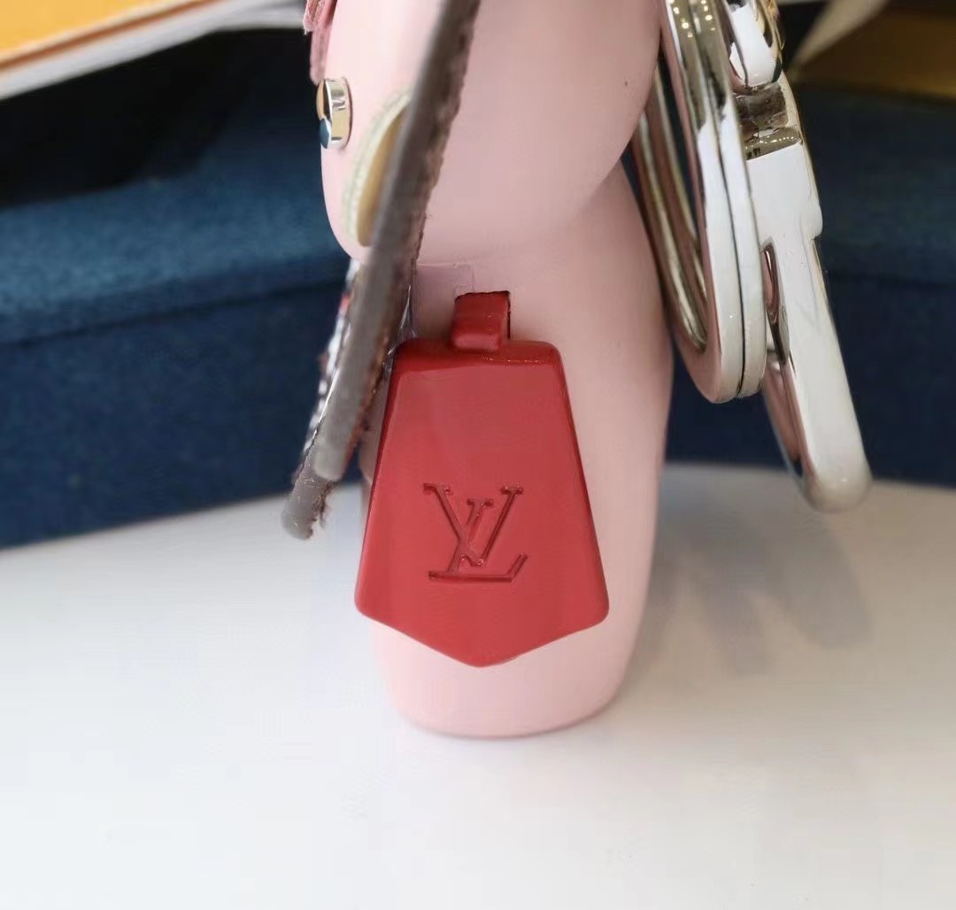 LV Louis Vuitton バッグペンダント キーホルダー 28 zm