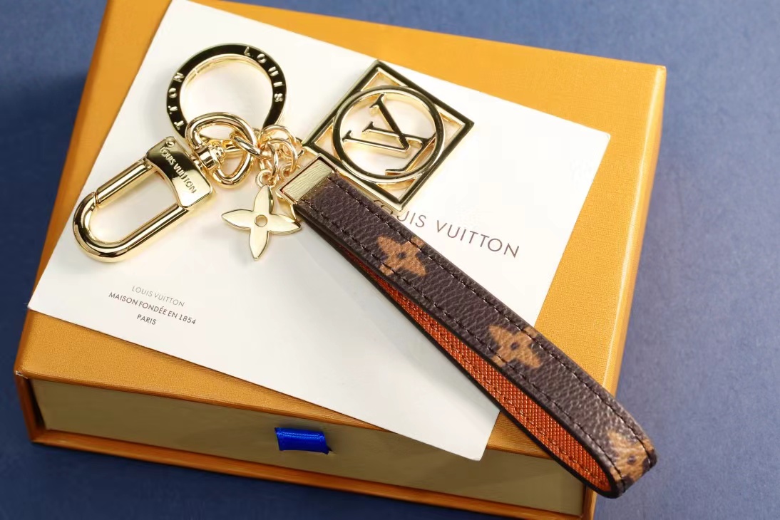 LV Louis Vuitton バッグペンダント キーホルダー 74 zm