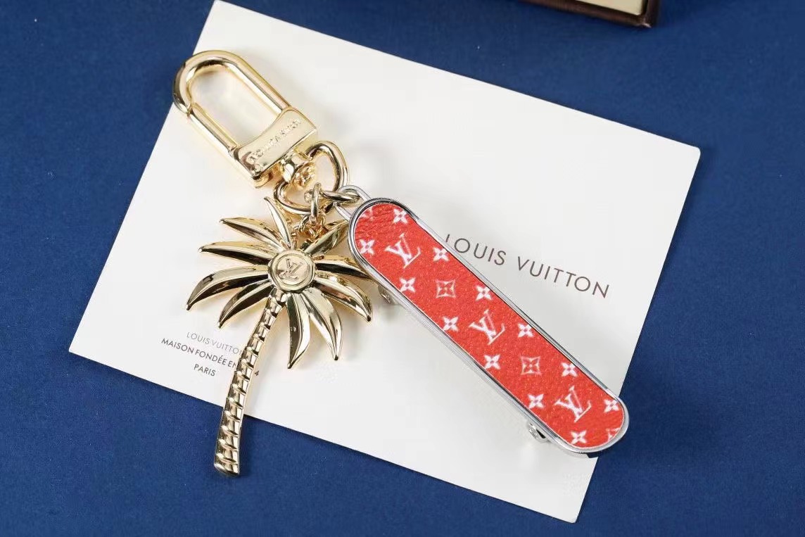 LV Louis Vuitton バッグペンダント キーホルダー 46 zm