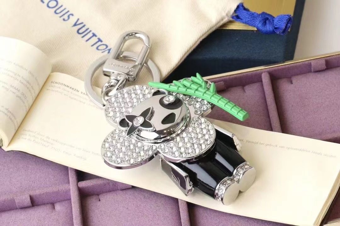 LV Louis Vuitton バッグペンダント キーホルダー 25 zm
