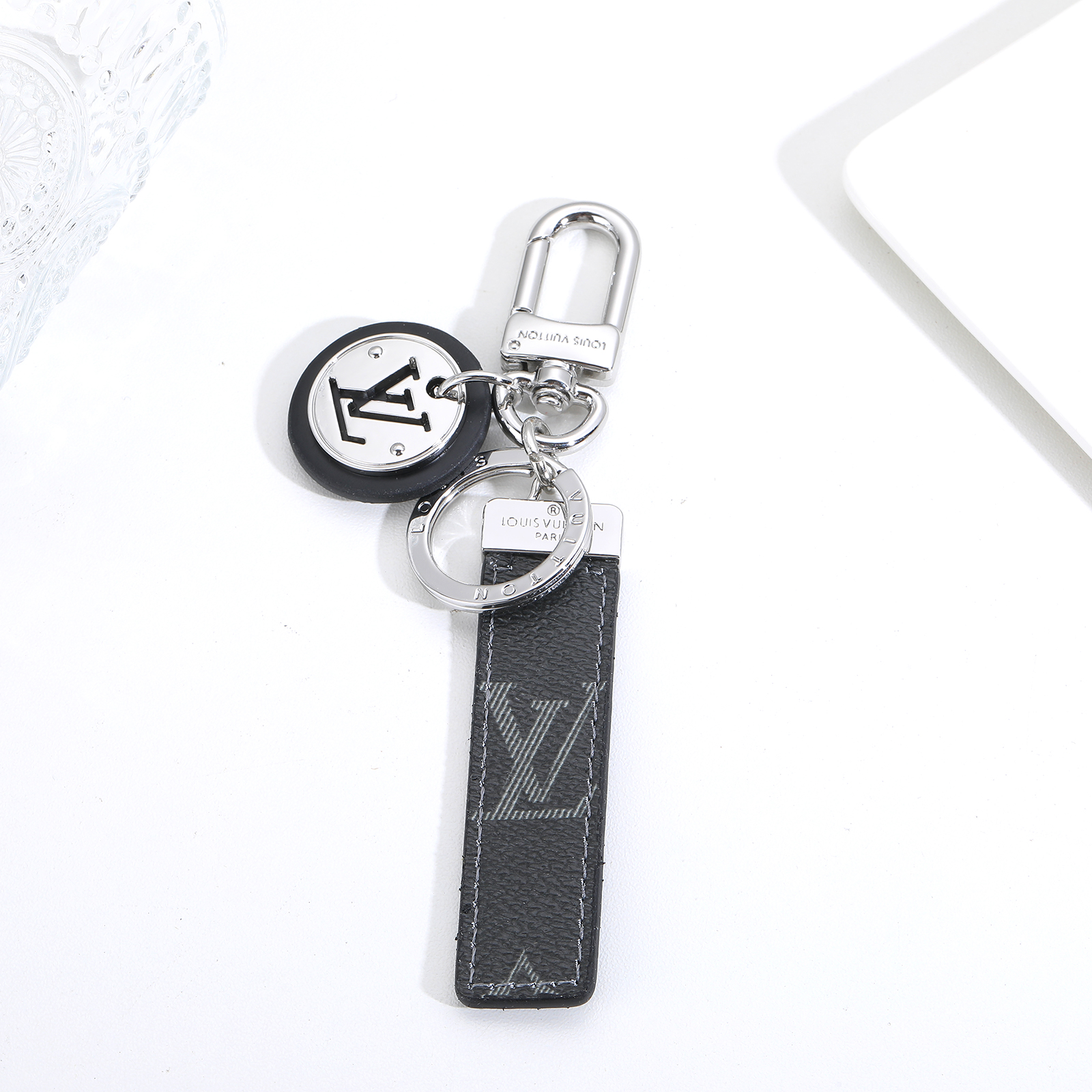 LV Louis Vuitton バッグペンダント キーホルダー 10 zm