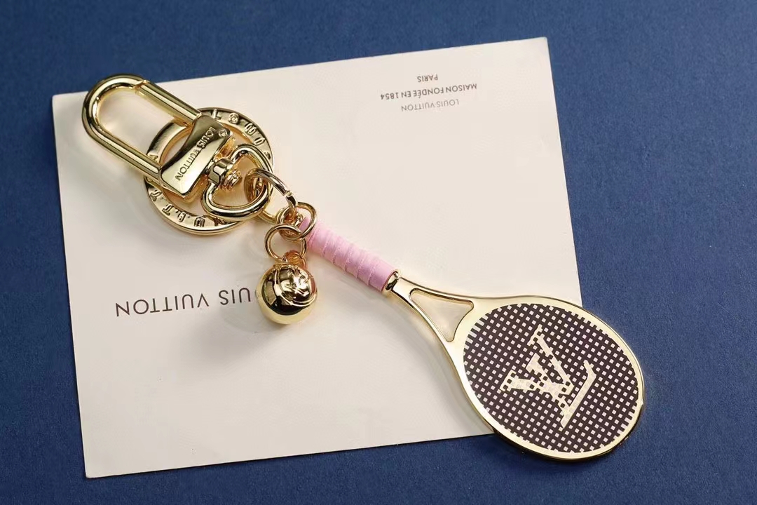 LV Louis Vuitton バッグペンダント キーホルダー 56 zm