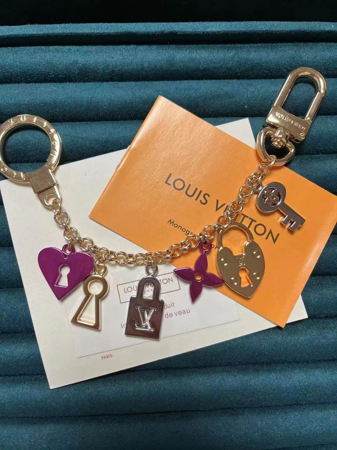 LV Louis Vuitton バッグペンダント キーホルダー 21 zm