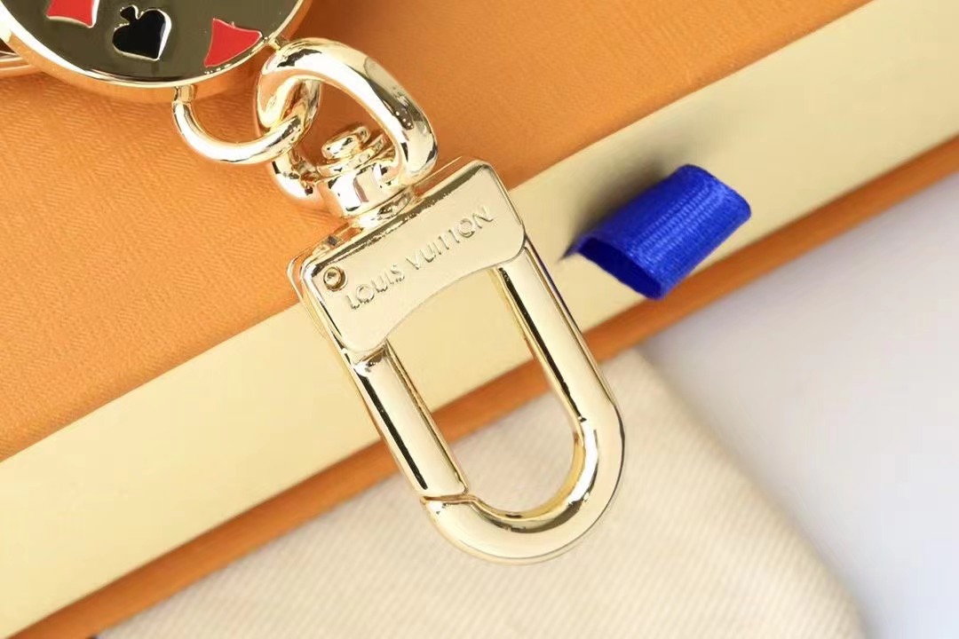 LV Louis Vuitton バッグペンダント キーホルダー 24 zm