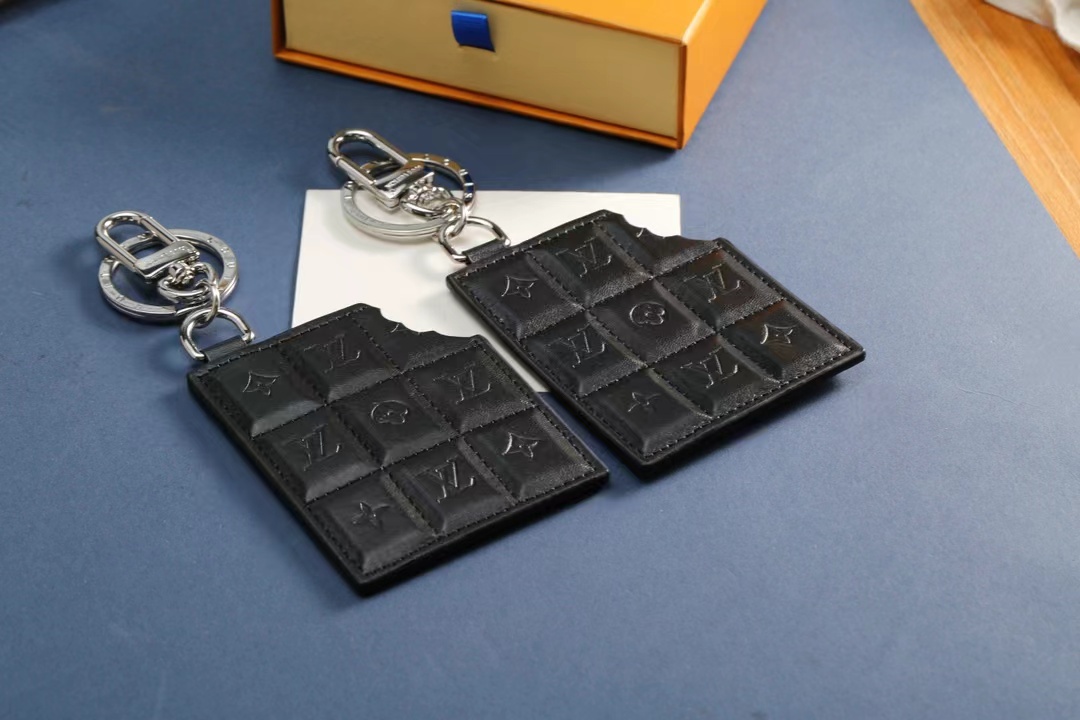 LV Louis Vuitton バッグペンダント キーホルダー 78 zm