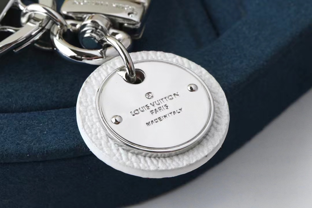 LV Louis Vuitton バッグペンダント キーホルダー 67 zm