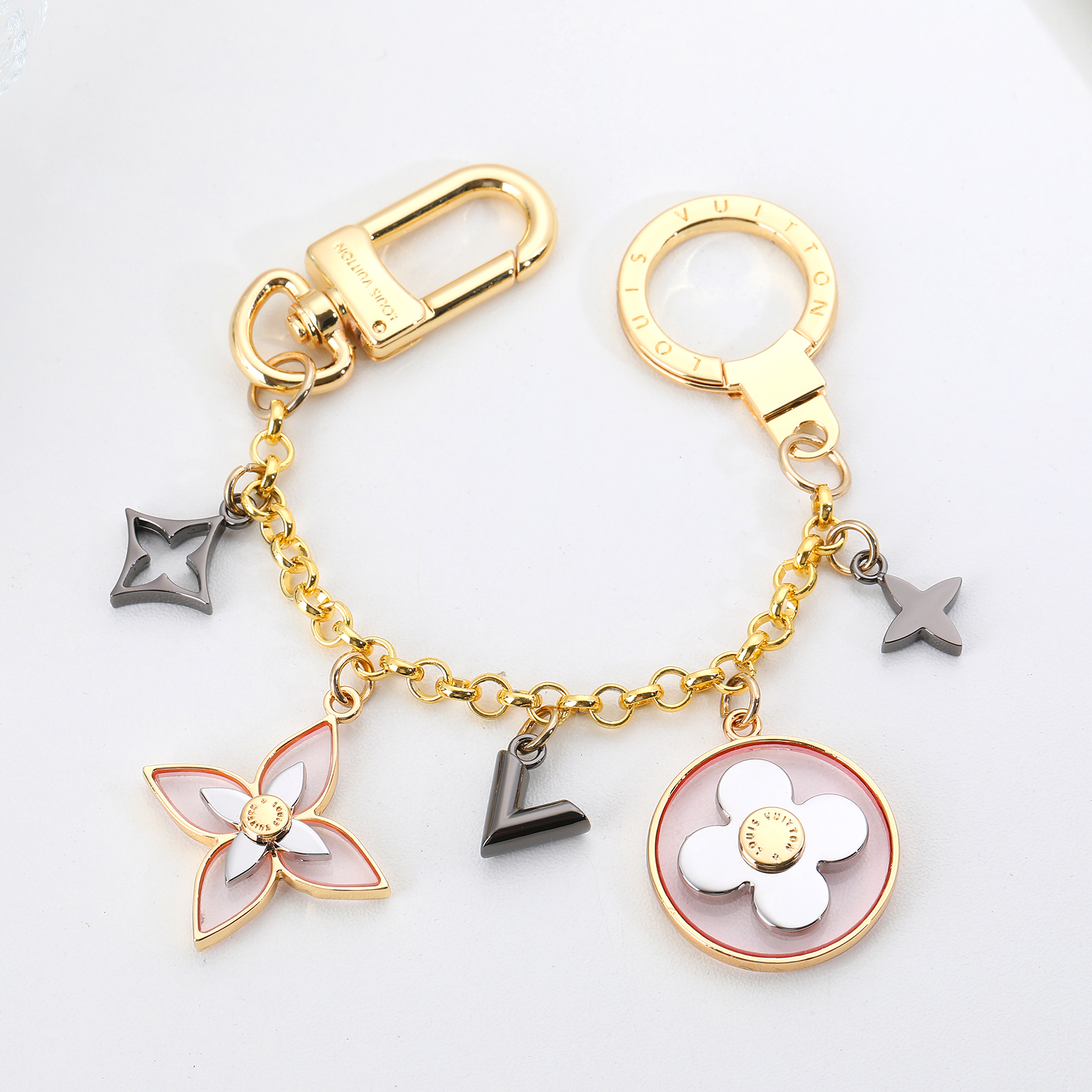 LV Louis Vuitton バッグペンダント キーホルダー 20 zm