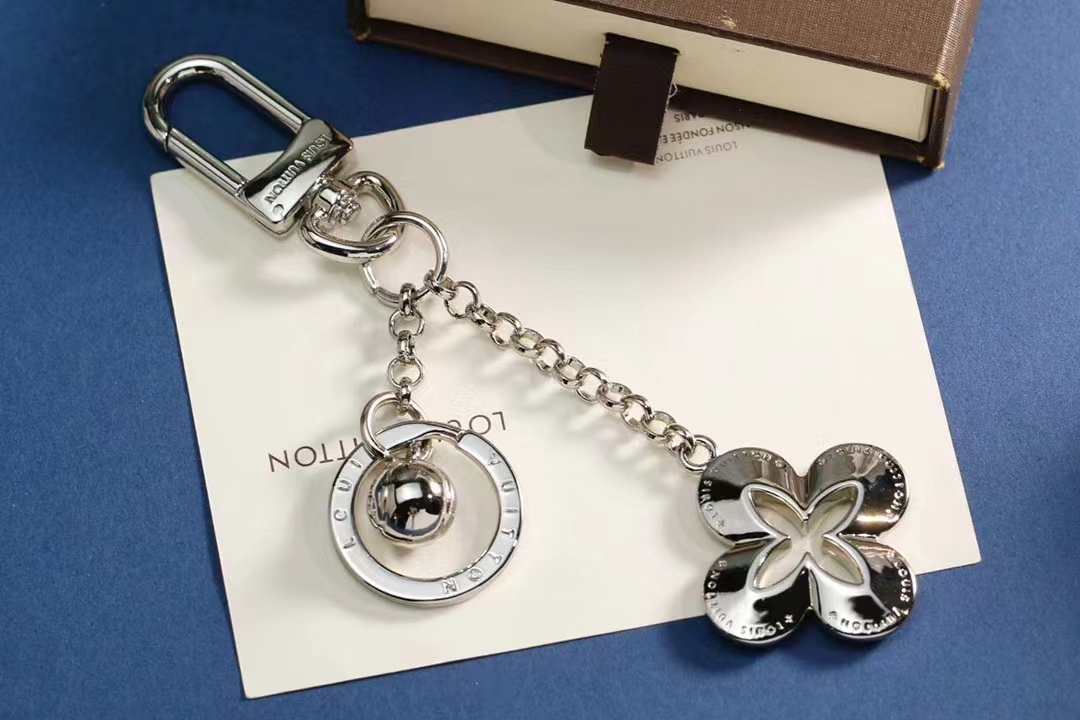 LV Louis Vuitton バッグペンダント キーホルダー 58 zm
