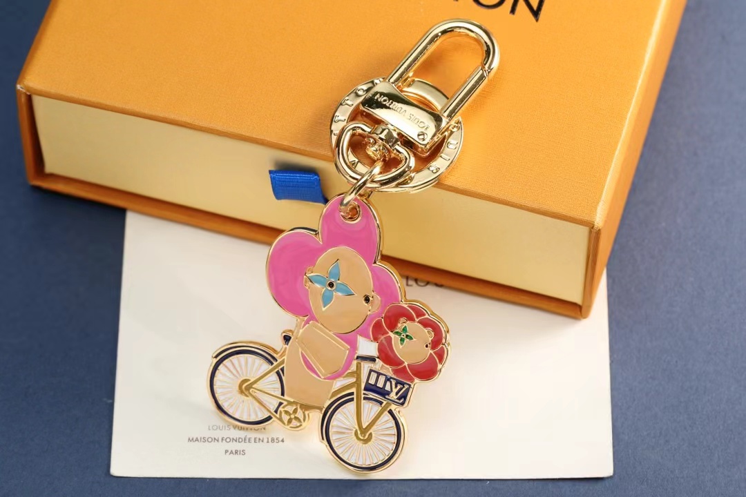 LV Louis Vuitton バッグペンダント キーホルダー 77 zm