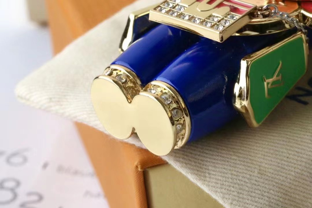 LV Louis Vuitton バッグペンダント キーホルダー 26 zm