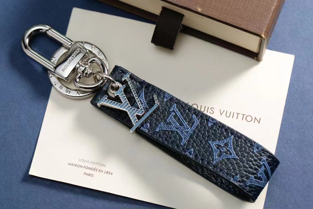 LV Louis Vuitton バッグペンダント キーホルダー 53 zm