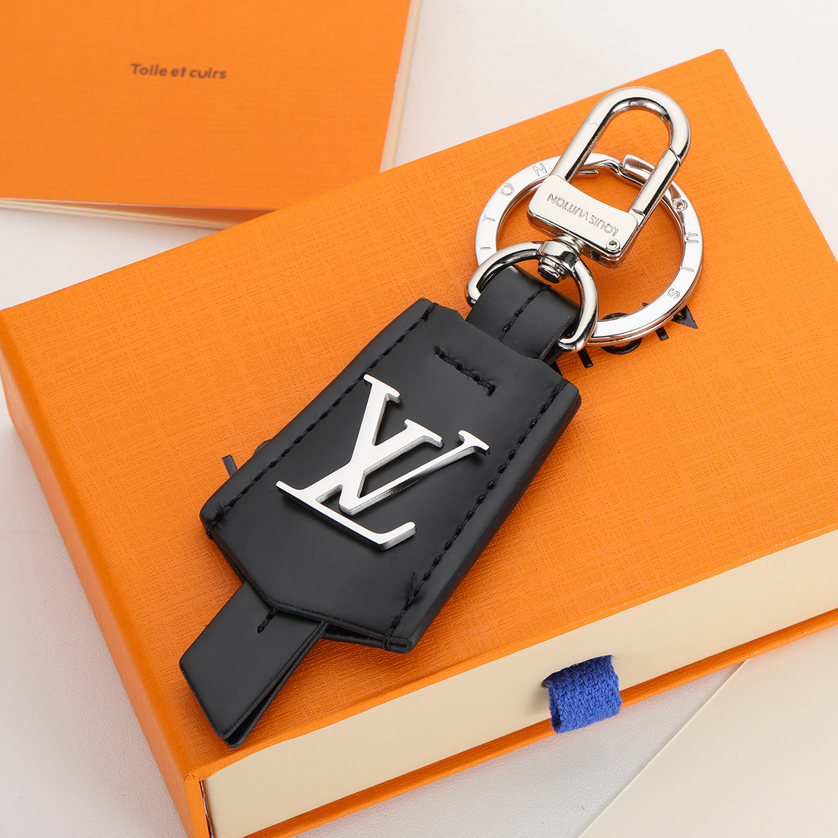 LV Louis Vuitton バッグペンダント キーホルダー05 zm