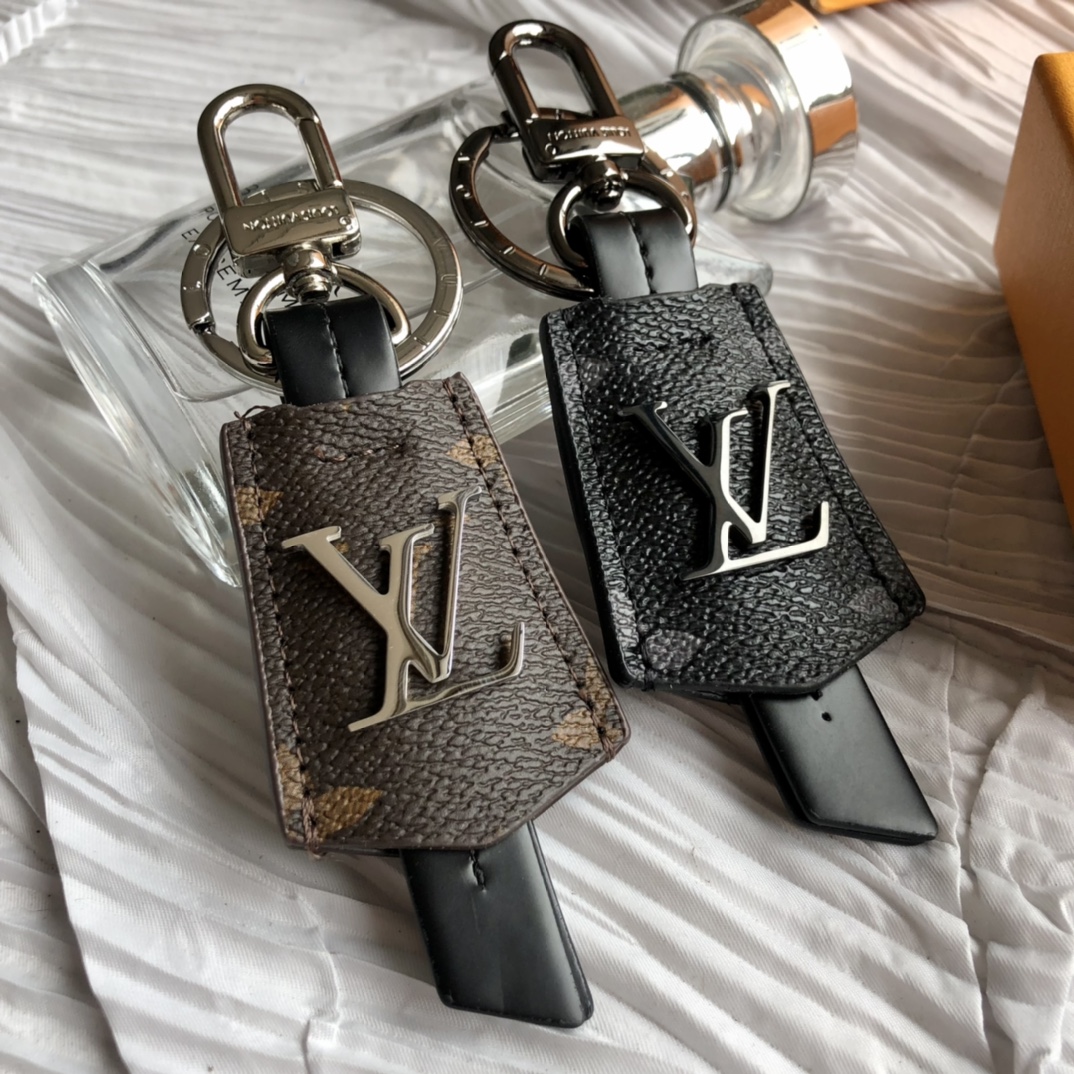 【Louis Vuitton 】（ルイヴィトン）ポルトクレ?クロッシュ クレ キーホルダー
