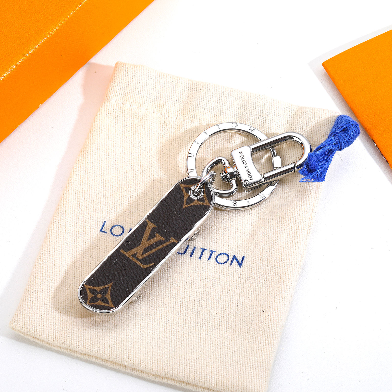 LV Louis Vuitton バッグペンダント キーホルダー09 zm