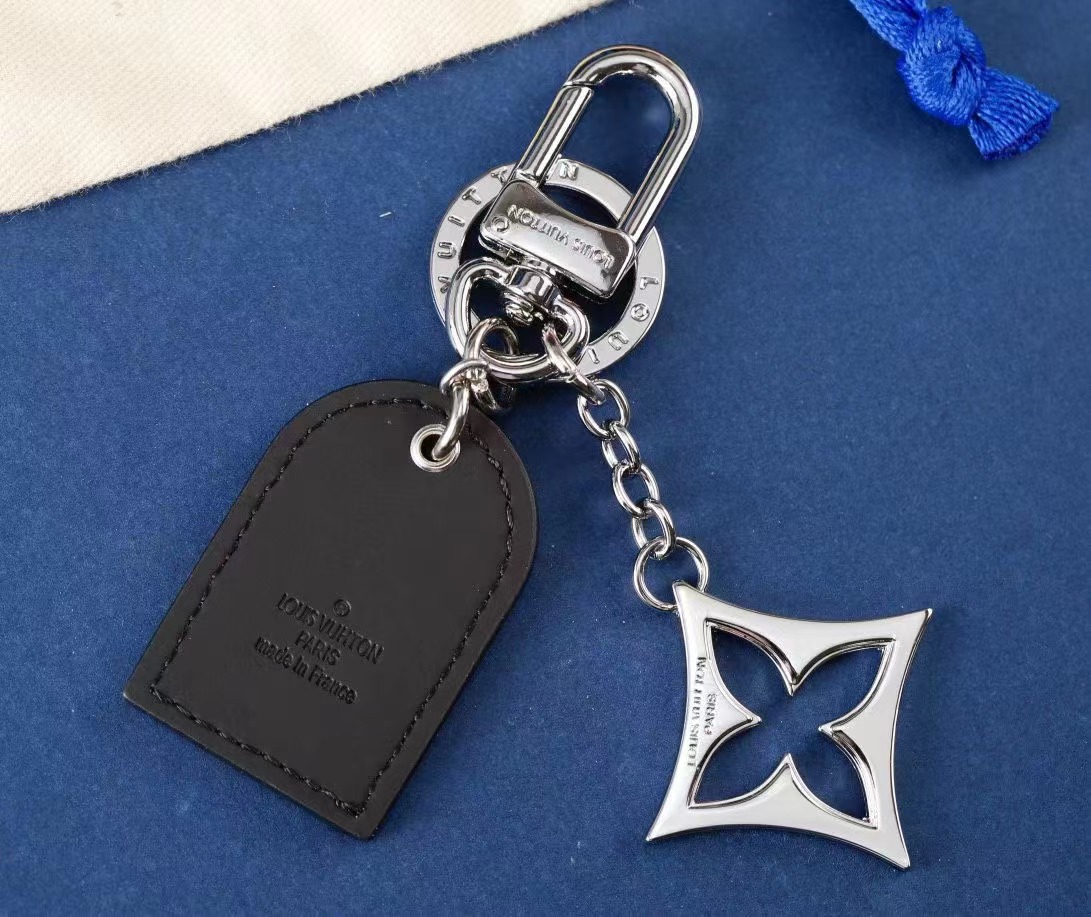 LV Louis Vuitton バッグペンダント キーホルダー 36 zm