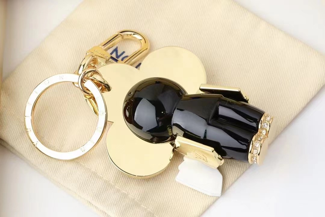 LV Louis Vuitton バッグペンダント キーホルダー 24 zm