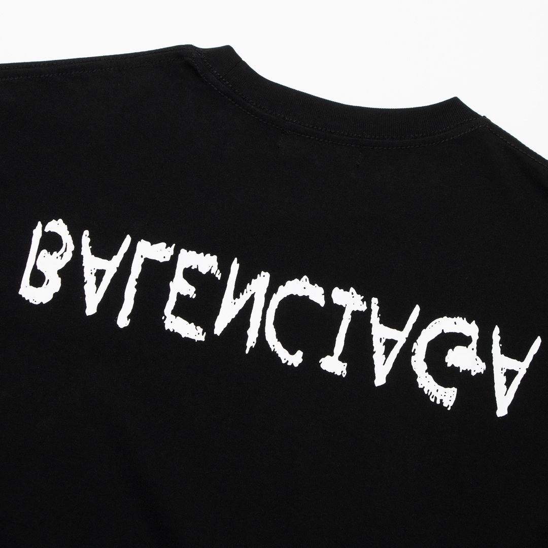 【 BALENCIAGA 公式旗艦店】 バレンシアガ Tシャツ ご好評に付き再入荷！黒 白