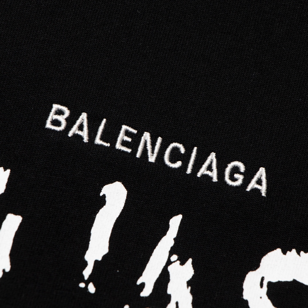 【 BALENCIAGA 公式旗艦店】 バレンシアガ Tシャツ ご好評に付き再入荷！黒 白