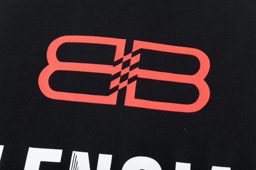 【BALENCIAGA 公式旗艦店】バレンシアガ Tシャツ ご好評に付き再入荷！