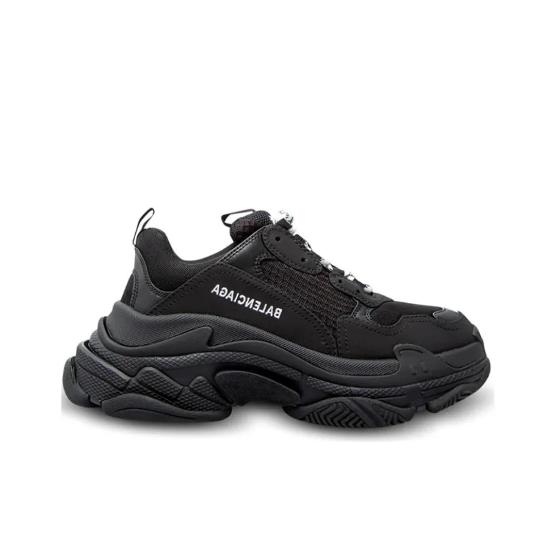 Balenciaga Triple S　人気靴