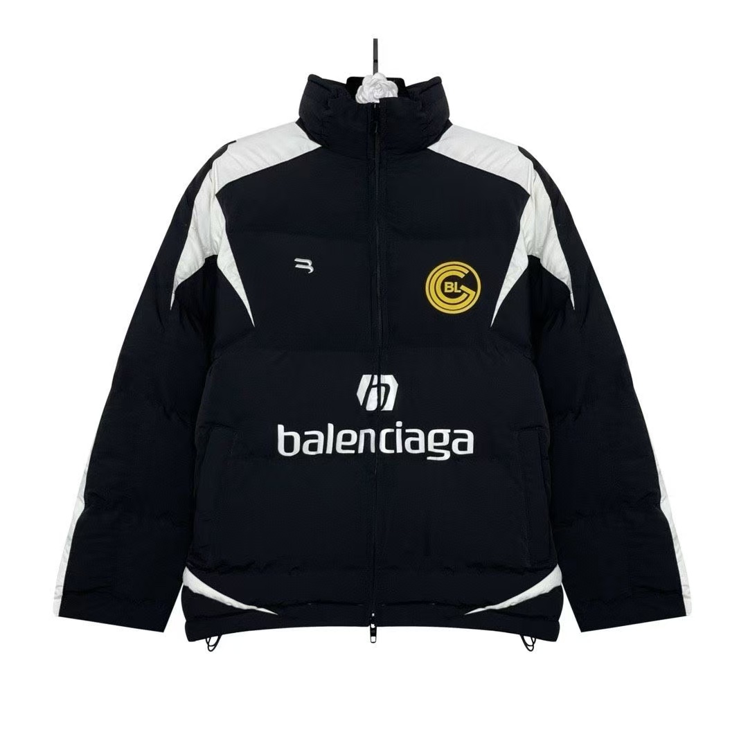 Balenciaga バレンシアガ　ダウンジャケット