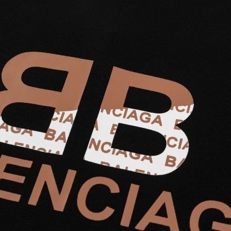 【BALENCIAGA 公式旗艦店】バレンシアガ Tシャツ ご好評に付き再入荷！