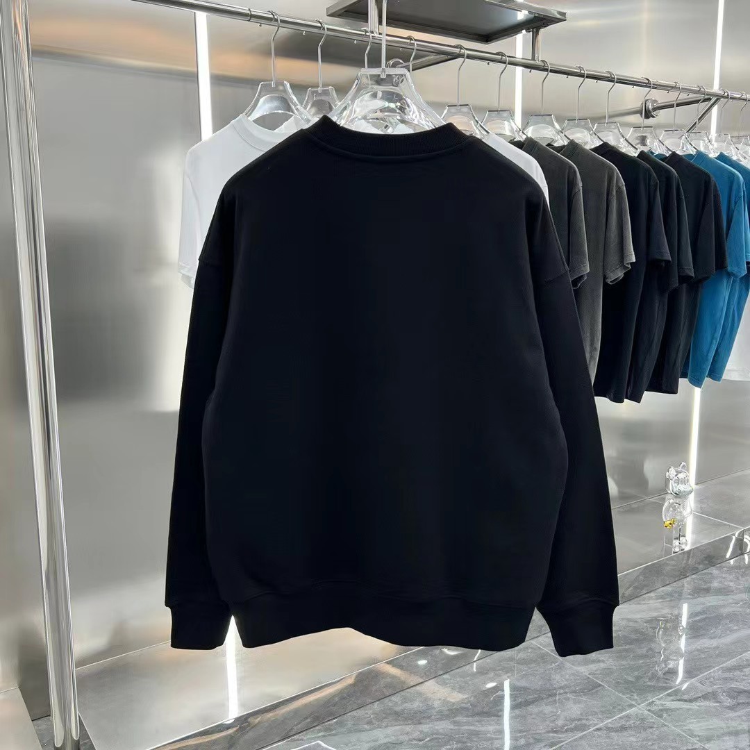 【BALENCIAGA】バレンシアガ 男女兼用、ご好評に付き再入荷！