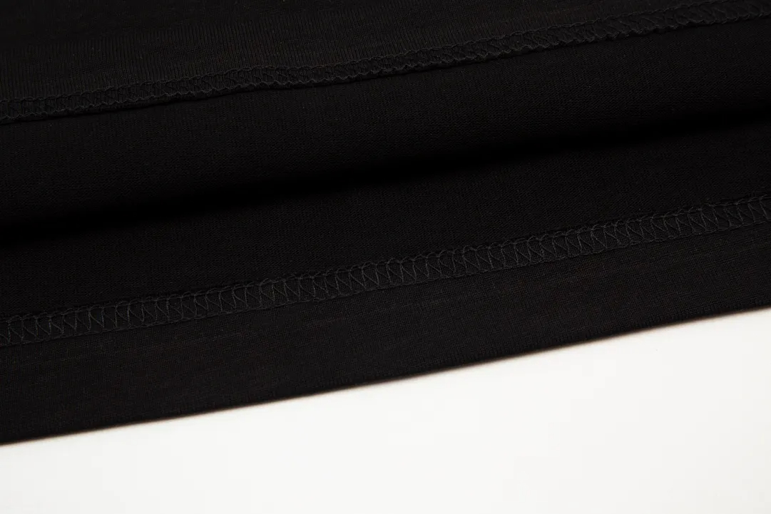 【BALENCIAGA 公式旗艦店】 バレンシアガ Tシャツ ご好評に付き再入荷！