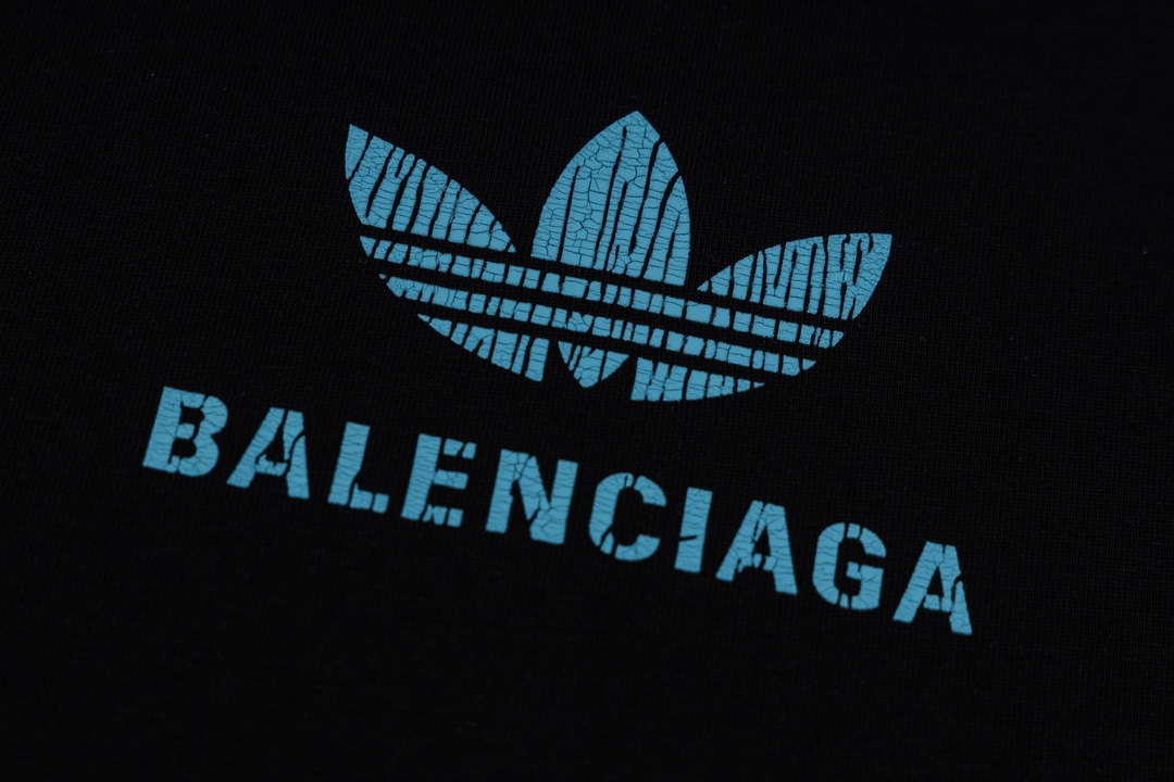 【ADIDAS x BALENCIAGA公式旗艦店】男女兼用 Tシャツ ご好評に付き再入荷！