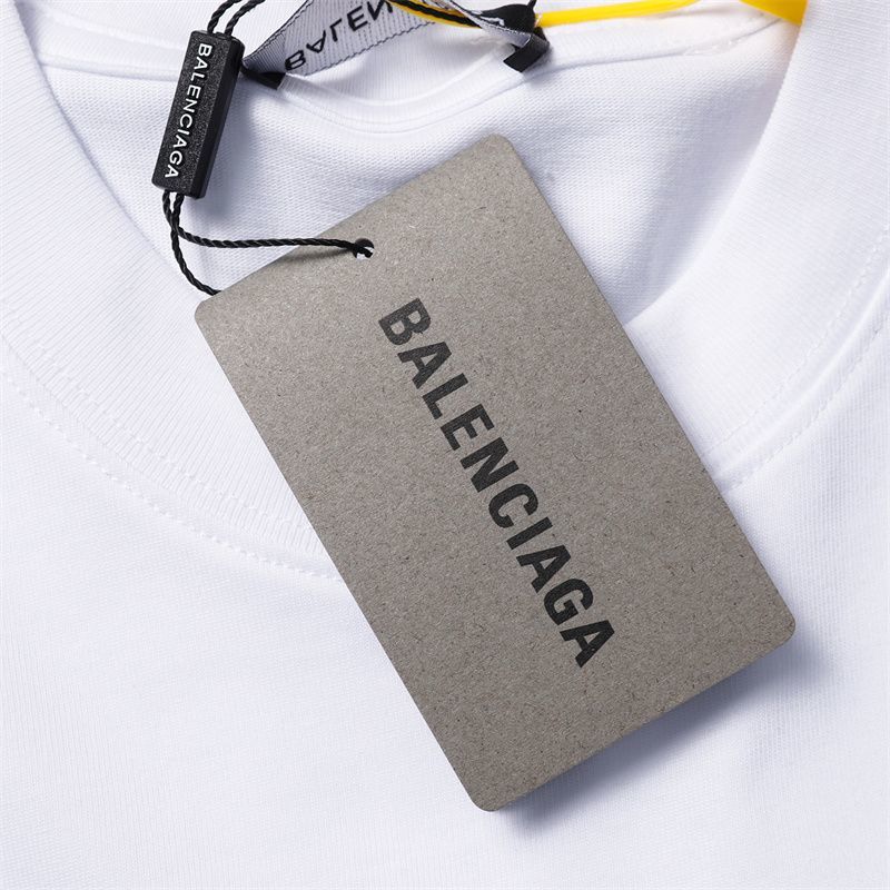 【BALENCIAGA 公式旗艦店】 バレンシアガ Tシャツ ご好評に付き再入荷！