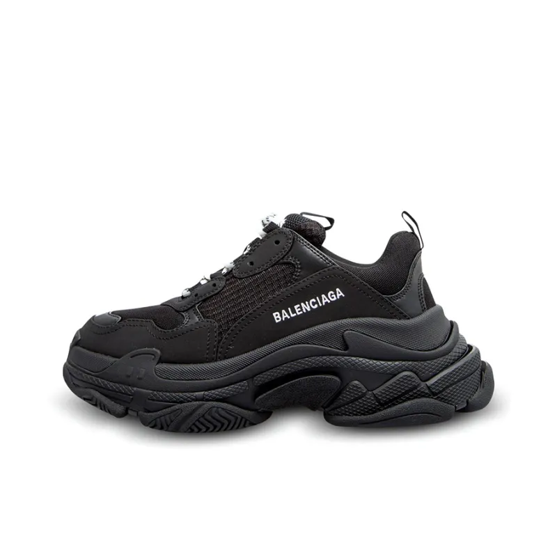 Balenciaga Triple S　人気靴